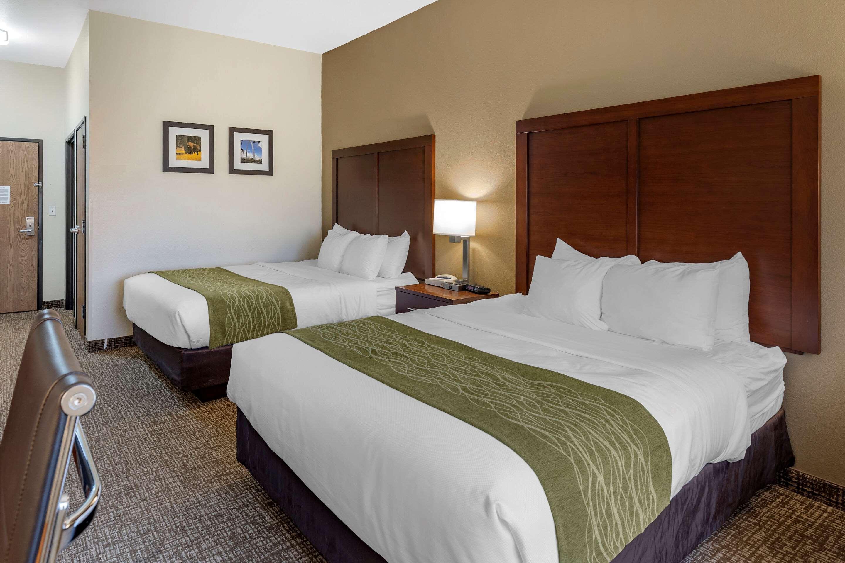 Comfort Inn & Suites Greenville I-70 Exterior foto