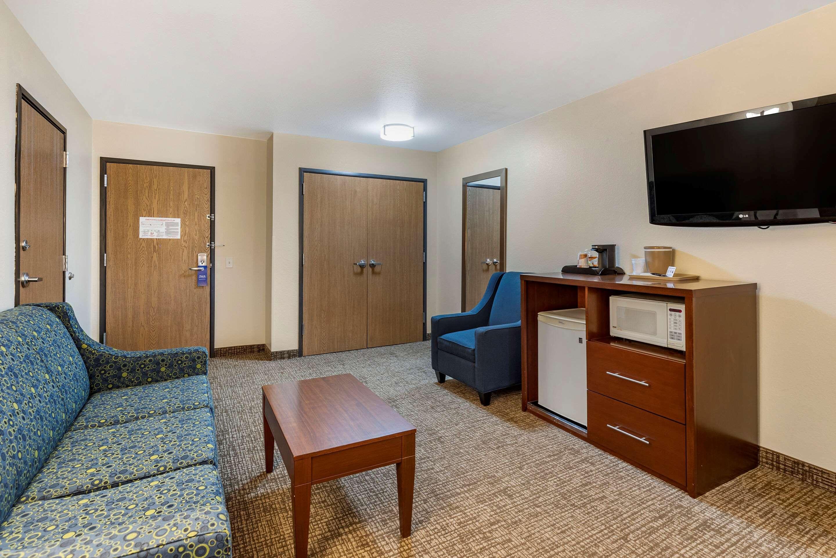 Comfort Inn & Suites Greenville I-70 Exterior foto